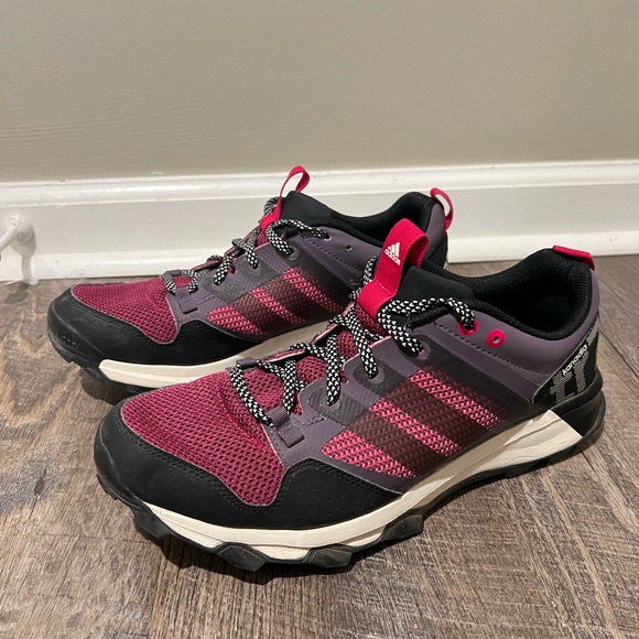 Adidas Traxion TR7 Kanadia Burgundy and Black Treaded Trail Running Shoes - Picture 2 of 8